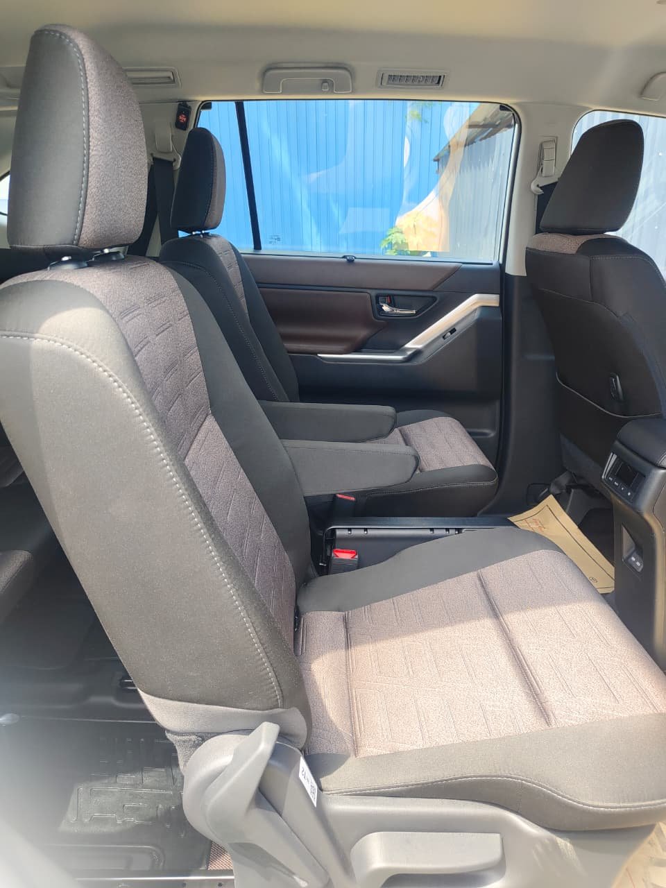 Toyota Innova Hycross — AC Photo 4