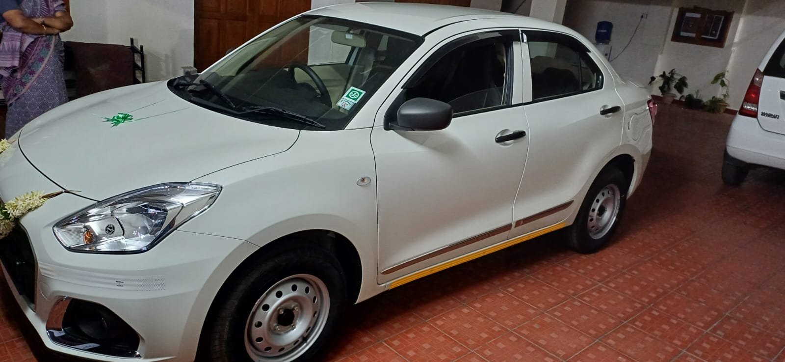 Sedan(Swift/Etios) Photo 2